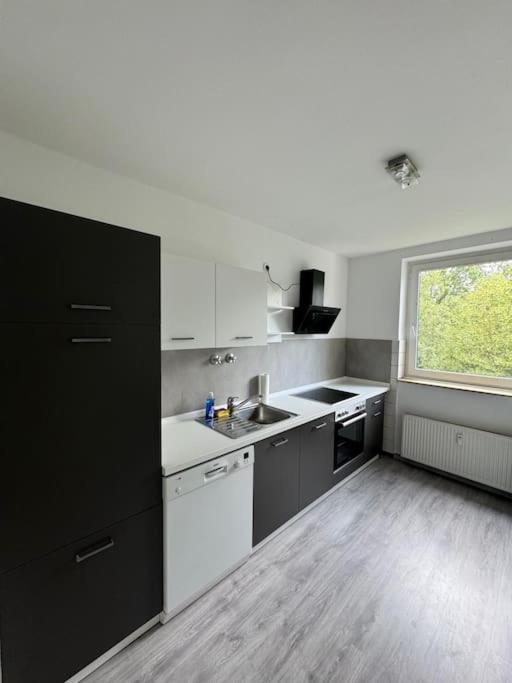 Moderne Und Moeblierte Wohnung! Lünen Kültér fotó